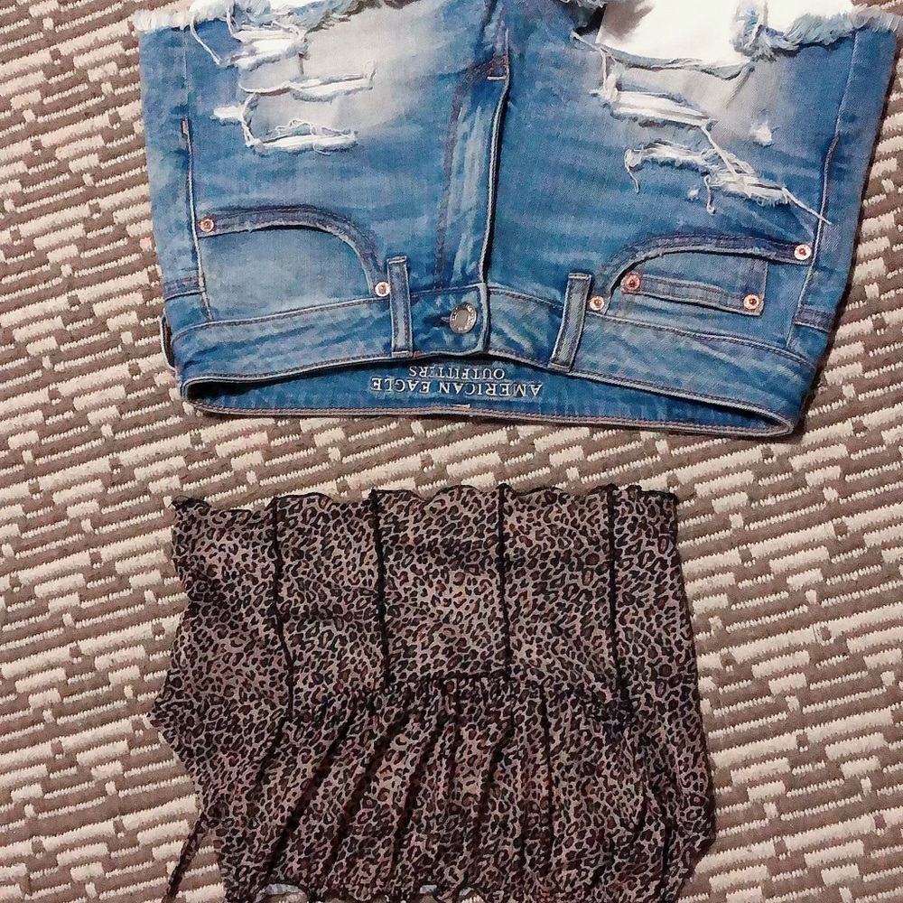Clothes - Picture 10 of 10